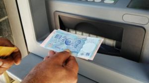 الاتحاد التونسي للشغل يرفض تنفيذ الحكومة الانتقالية لإصلاحات اقتصادية