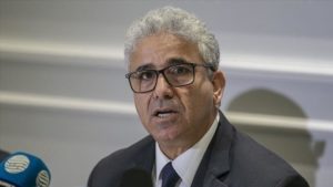 للترشح إلى رئاسة ليبيا.. باشاغا يتسلم بطاقته الانتخابية