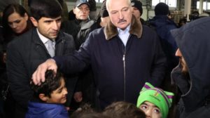 لوكاشنكو للمهاجرين لن نحاول منعكم من دخول أوروبا