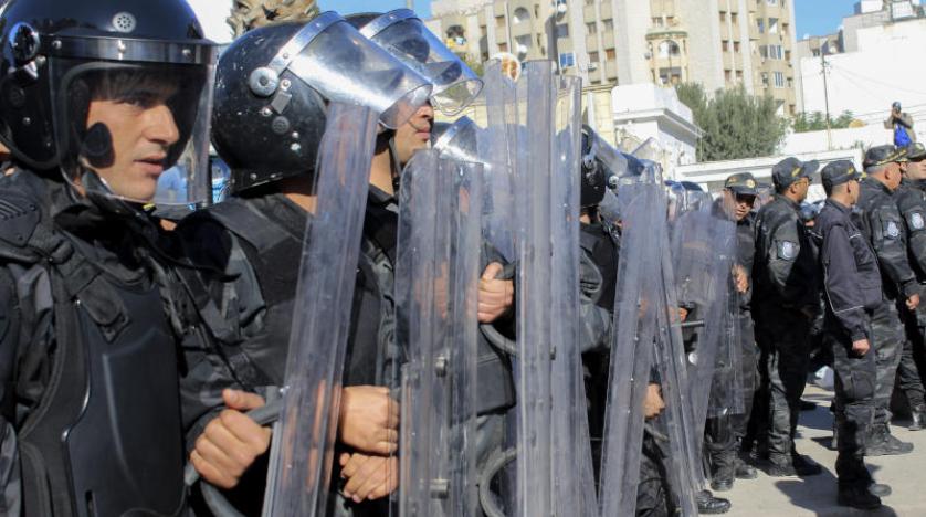 وسائل إعلام الشرطة التونسية تحبط هجوماً وسط استنفار أمني