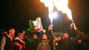 استقبال رسمي وشعبي لمنتخب الجزائر اليوم