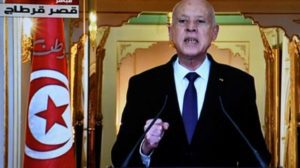 الرئيس التونسي استمرار تجميد البرلمان حتى تنظيم انتخابات جديدة