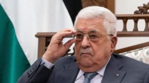 تعيين خليفتين محتملين لعباس في منصبين رفيعين بمنظمة التحرير الفلسطينية