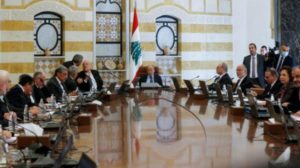 لبنان «يصادر» أموال المتعاقدين لتمويل عجز الكهرباء