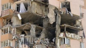 محنة ودمار حيث الضربات الجوية الروسية تتسبب في أضرار كبيرة بالمدن الأوكرانية (صور)