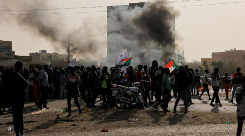 قضايا العنف والنزوح وانهيار الاقتصاد أزمات تواجه السودان