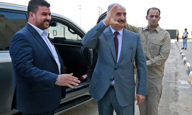 بعد أيام من إغلاق المنشآت وزير النفط الليبي يلقي اللوم على حفتر بالتسبب في إيقاف الإنتاج