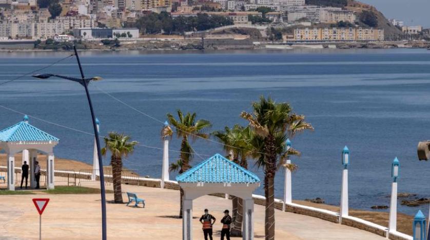المغرب وإسبانيا يعيدان فتح الحدود للعاملين في سبتة ومليلية
