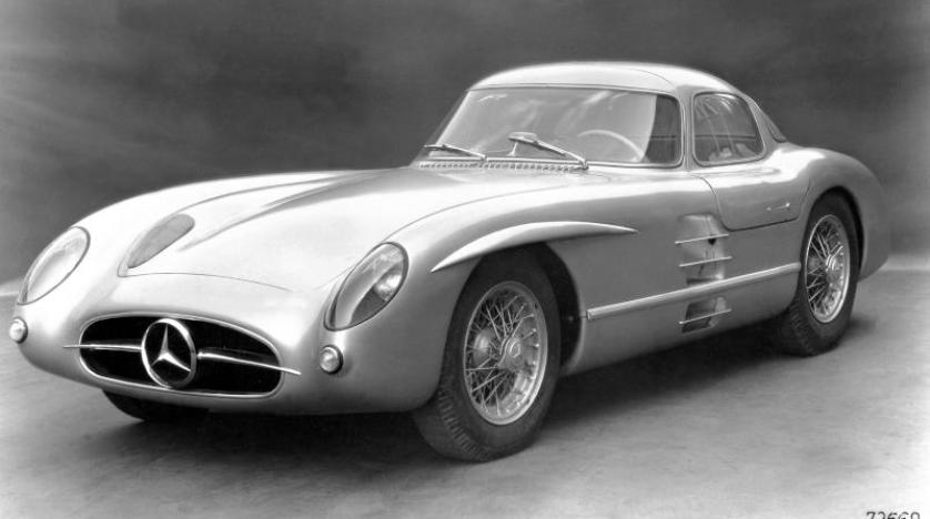 بيع سيارة مرسيدس من عام 1955 بسعر قياسي بلغ 135 مليون يورو
