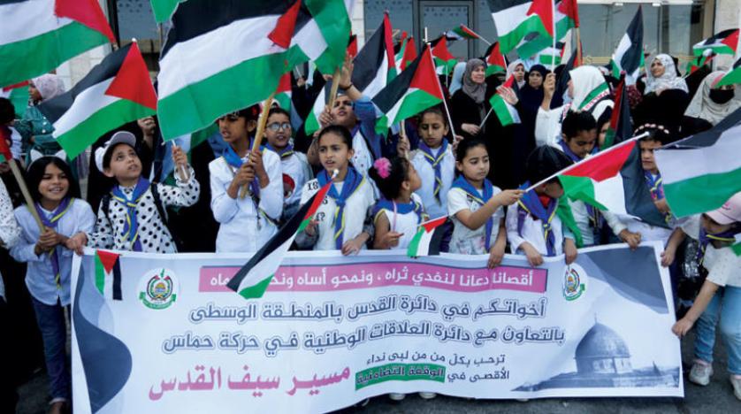 الفلسطينيون للعالم في «النكسة» متمسكون بأرضنا