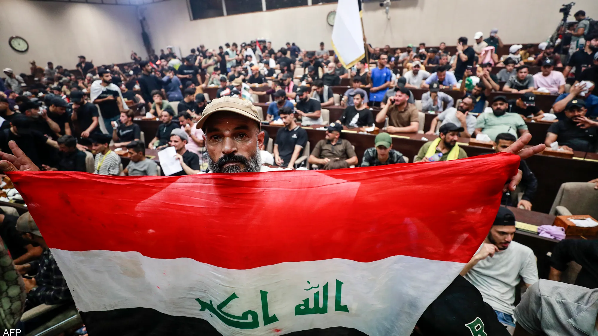 العراق.. الخطوة الثانية من التيار الصدري لحل البرلمان