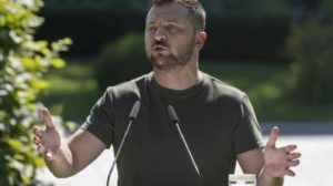 زيلينسكي يطالب الأمم المتحدة بـ«ضمان سلامة» محطة زابوريجيا النووية