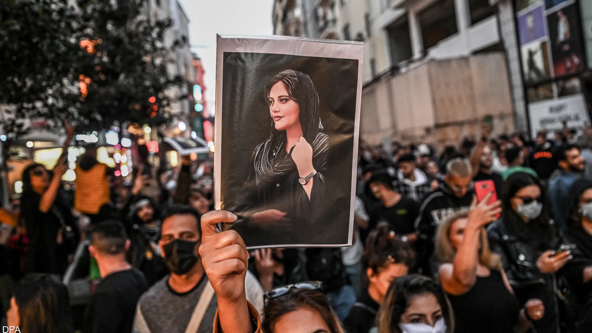 إيران.. قتلى جدد في الاحتجاجات على وفاة مهسا أميني