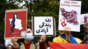 تقييد الاتصال عبر الإنترنت في إيران وسيلة لقمع التحركات الاحتجاجية