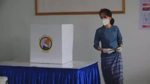 ميانمار 17+3.. حكم بالسجن 3 سنوات إضافية على أونغ سان سو تشي بتهمة التزوير الانتخابي
