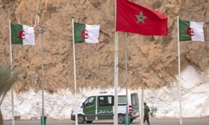 إحالة 16 عسكريا مغربيا على محاكمة فورية بسبب خطأ جسيم على الحدود مع الجزائر