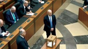 الانتخابات الرئاسية اللبنانية 2022 رقص في الهاوية