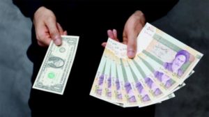 إيران أزمة العملة تطيح محافظ المركزي