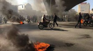 إيران تنفذ أول حكم إعدام على صلة بالاحتجاجات