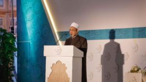 «الأزهر» يدخل على خط قرار «طالبان» منع تعليم الفتيات