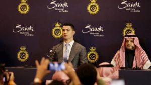 كريستيانو رونالدو فضلت النصر رغم العروض الأوروبية