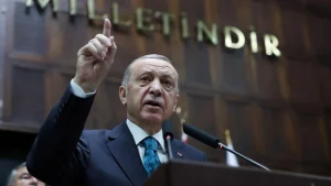 أردوغان يتعهد بخفض التضخم ودعم النمو الاقتصادي مع انطلاق حملته الانتخابية