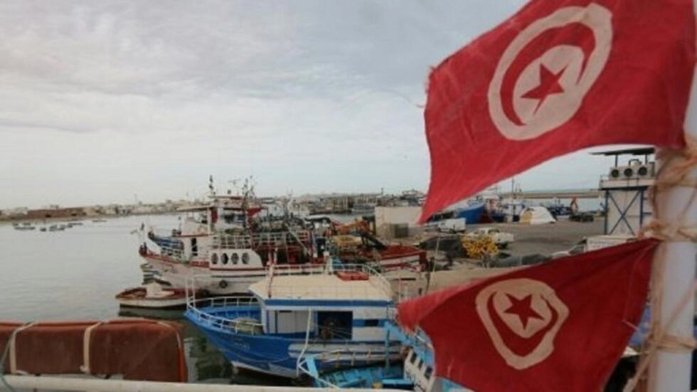 انتشال جثث عشرة مهاجرين من أفريقيا جنوب الصحراء بعد غرق قاربهم قبالة السواحل التونسية