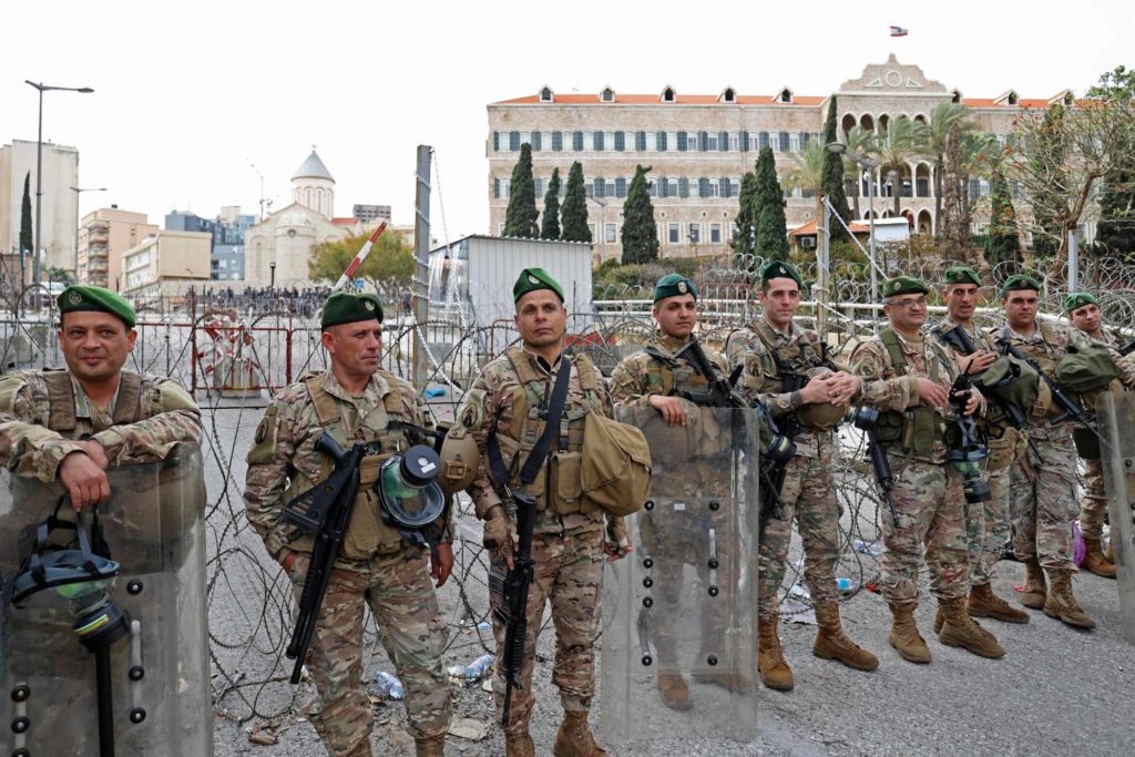 الدول الخمس تحدد شهر يونيو موعداً لانتخاب رئيس للبنان