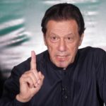 تمديد الإفراج بكفالة عن رئيس وزراء باكستان السابق عمران خان