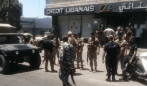المودعون في المصارف اللبنانية يصعّدون تحركاتهم