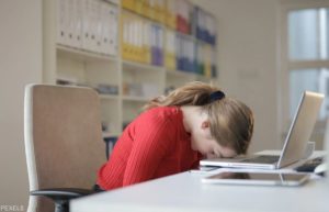 تشعر بالإرهاق. 5 نصائح تجدد طاقتك