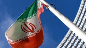 طهران تستدعي السفير الروسي احتجاجاً على دعم بلاده مطالبة الإمارات بالجزر الثلاث