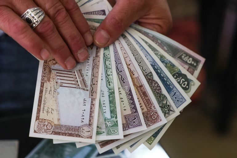 لبنانيان يقتحمان مصرفا لاسترداد وديعتيهما