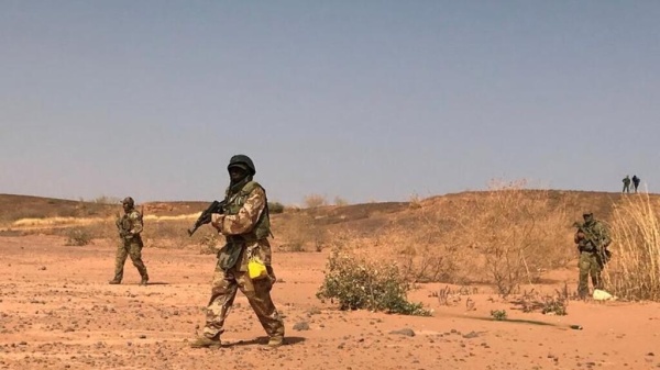 النيجر مقتل 17 جنديا في هجوم بمنطقة تيلابيري الحدودية مع بوركينا فاسو