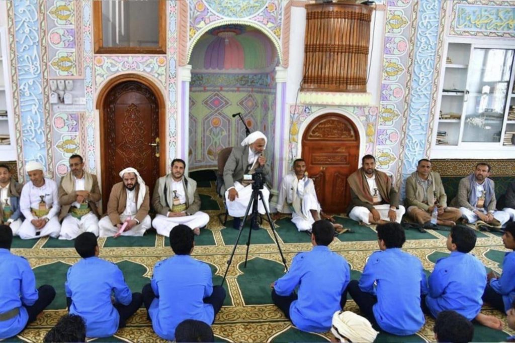 انقلابيو اليمن يستحدثون نظام تعليم موازياً... وطائفياً