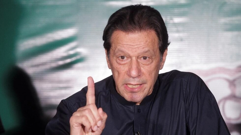 باكستان المحكمة العليا تعلق حكما بسجن عمران خان في قضية الكسب غير المشروع