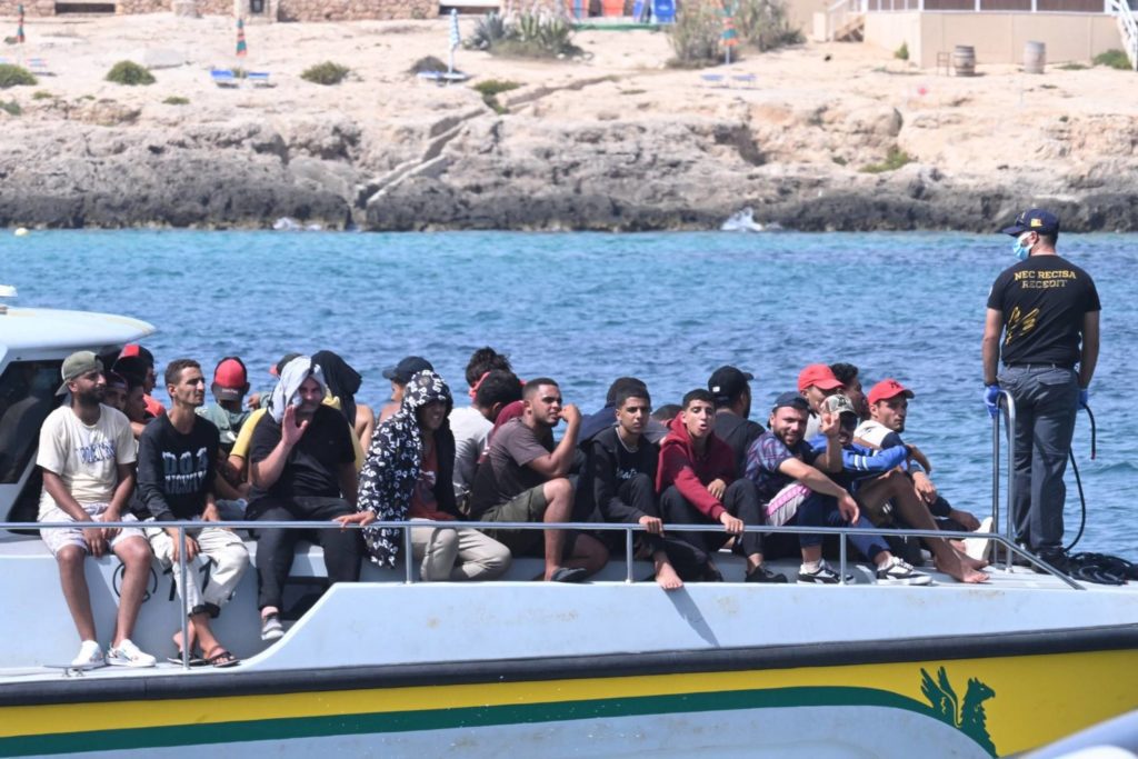 اليونيسف البحر المتوسط مقبرة للأطفال