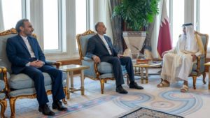 إيران لإسرائيل «إذا لم يتوقف العدوان فأيدي جميع الأطراف في المنطقة على الزناد»