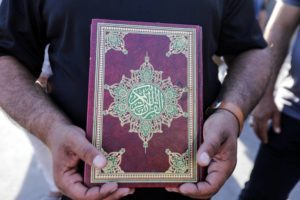 السويد تطرد عراقيا