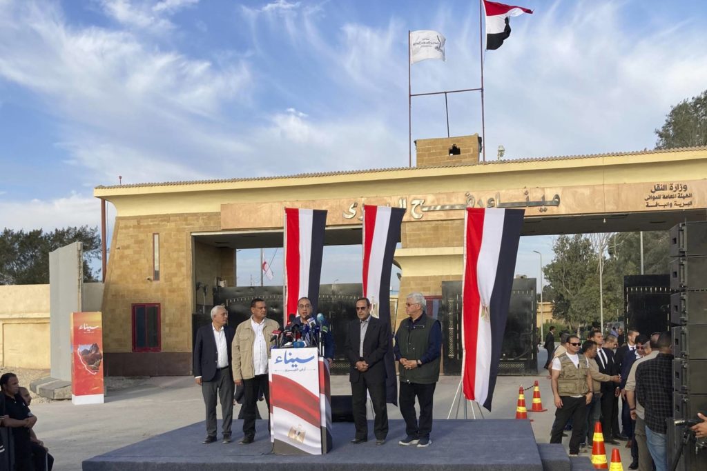 فتح معبر رفح غداً لاستقبال جرحى فلسطينيين