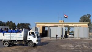 قوافل المساعدات لم تدخل إلى غزة عبر معبر رفح ودعوة أممية لرفع الشروط