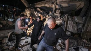 كنيسة غزة... إسرائيل لا تستثني بيوت العبادة من القصف