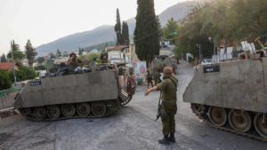 نزوح نحو 20 ألف شخص بجنوب لبنان على خلفية التصعيد العسكري بين حزب الله وإسرائيل