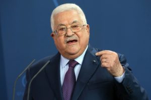 الرئيس الفلسطيني شعبنا يتعرض