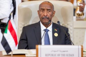 السودان يطلب من 15