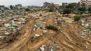 فلسطين تطالب بـتحقيق دولي.. 30 جثة متحللة أيديهم مكبلة