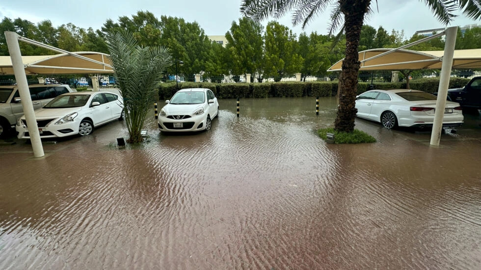 السيول تودي بثلاثة أطفال في سلطنة عُمان