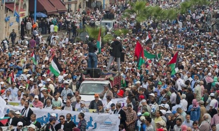 المغرب.. وقفات حركة “20 فبراير” تدعو لدعم فلسطين