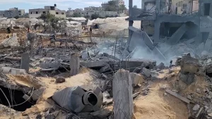 جنرال إسرائيلي يُحذر من مذبحة هائلة في حال اجتياح رفح