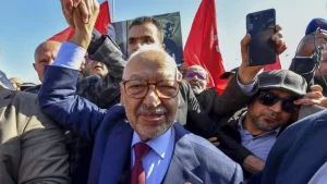 رئيس حركة النهضة في تونس راشد الغنوشي المسجون ينفذ اضرابا عن الطعام مجددا